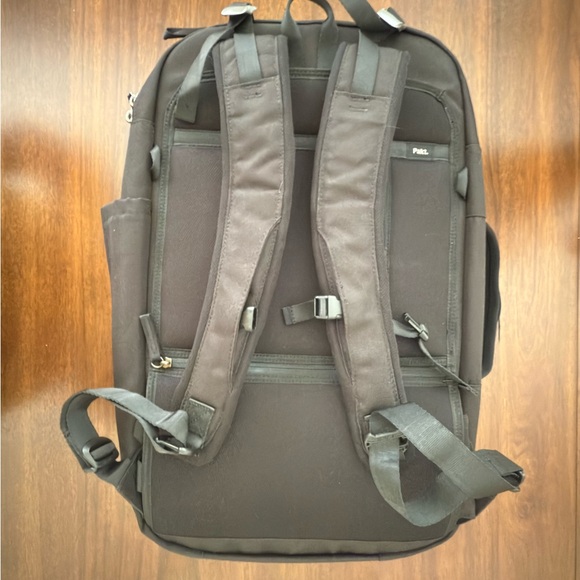 Pakt Travel Backpack (Original version only made in 30L size) - Picture 2 of 11